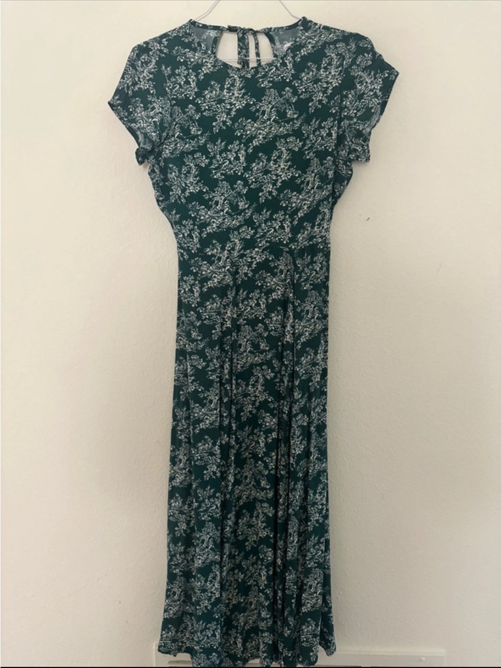 Urban Outfitters Dark Green Floral Short-Sleeve Maxi Dress
